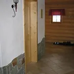 Tomperkasa Apriach