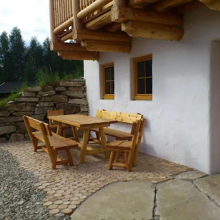 샬레 Tomperkasa Apriach