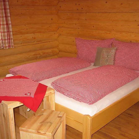 Tomperkasa Apriach