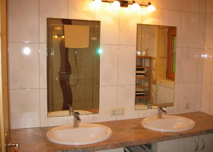 Tomperkasa * Apriach